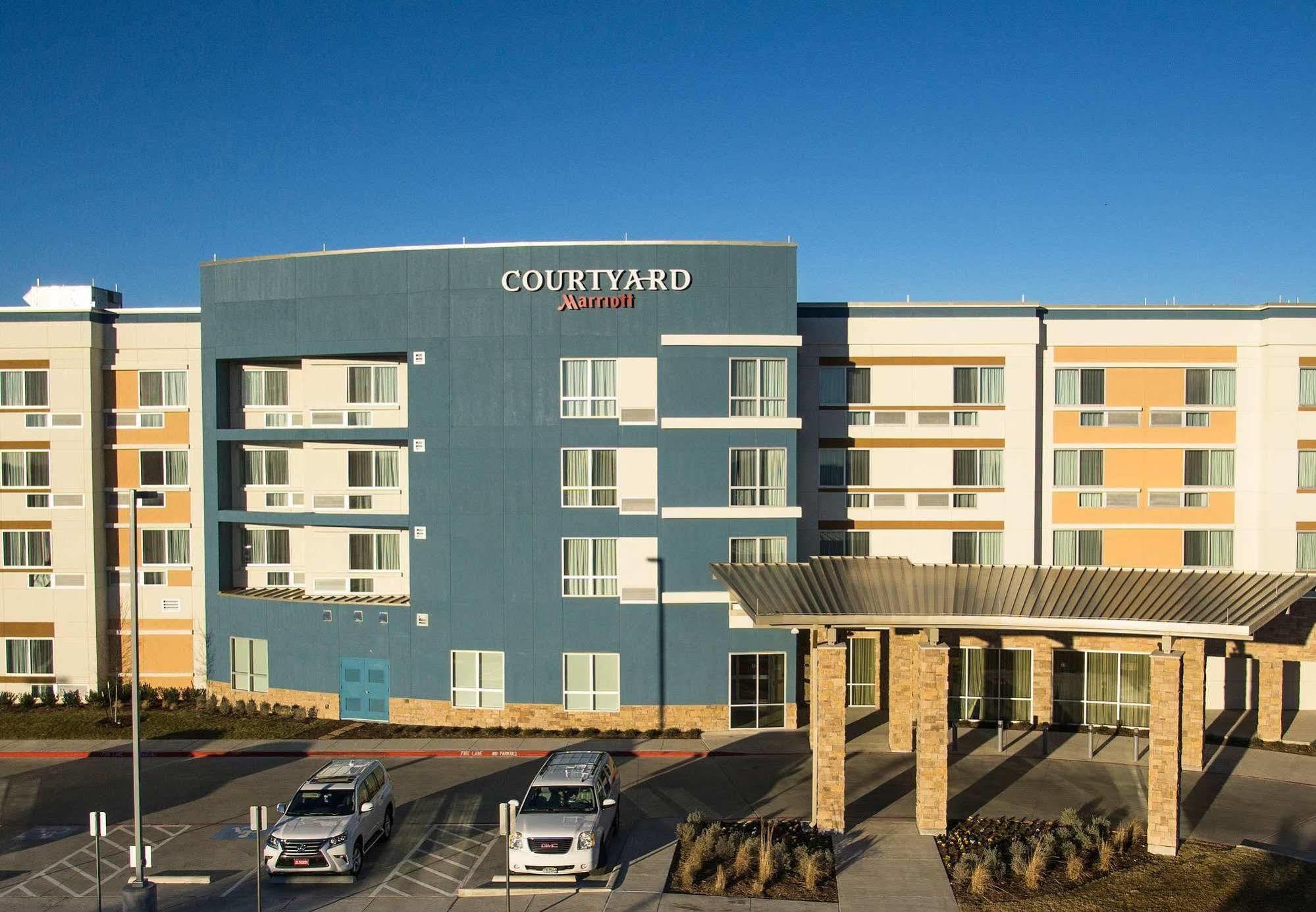 Courtyard By Marriott Dallas Midlothian At Midlothian Conference Center Ngoại thất bức ảnh