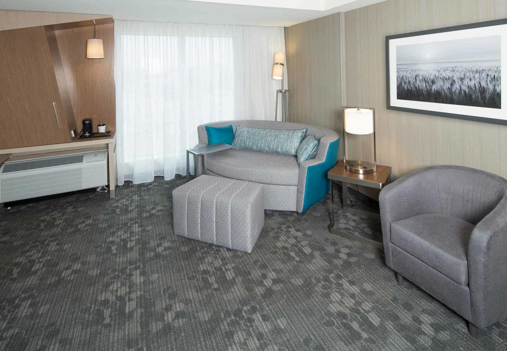 Courtyard By Marriott Dallas Midlothian At Midlothian Conference Center Ngoại thất bức ảnh